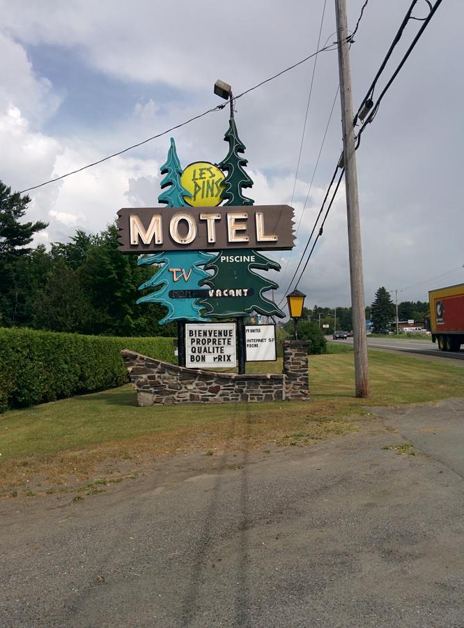 Motel Les Pins Granby Εξωτερικό φωτογραφία